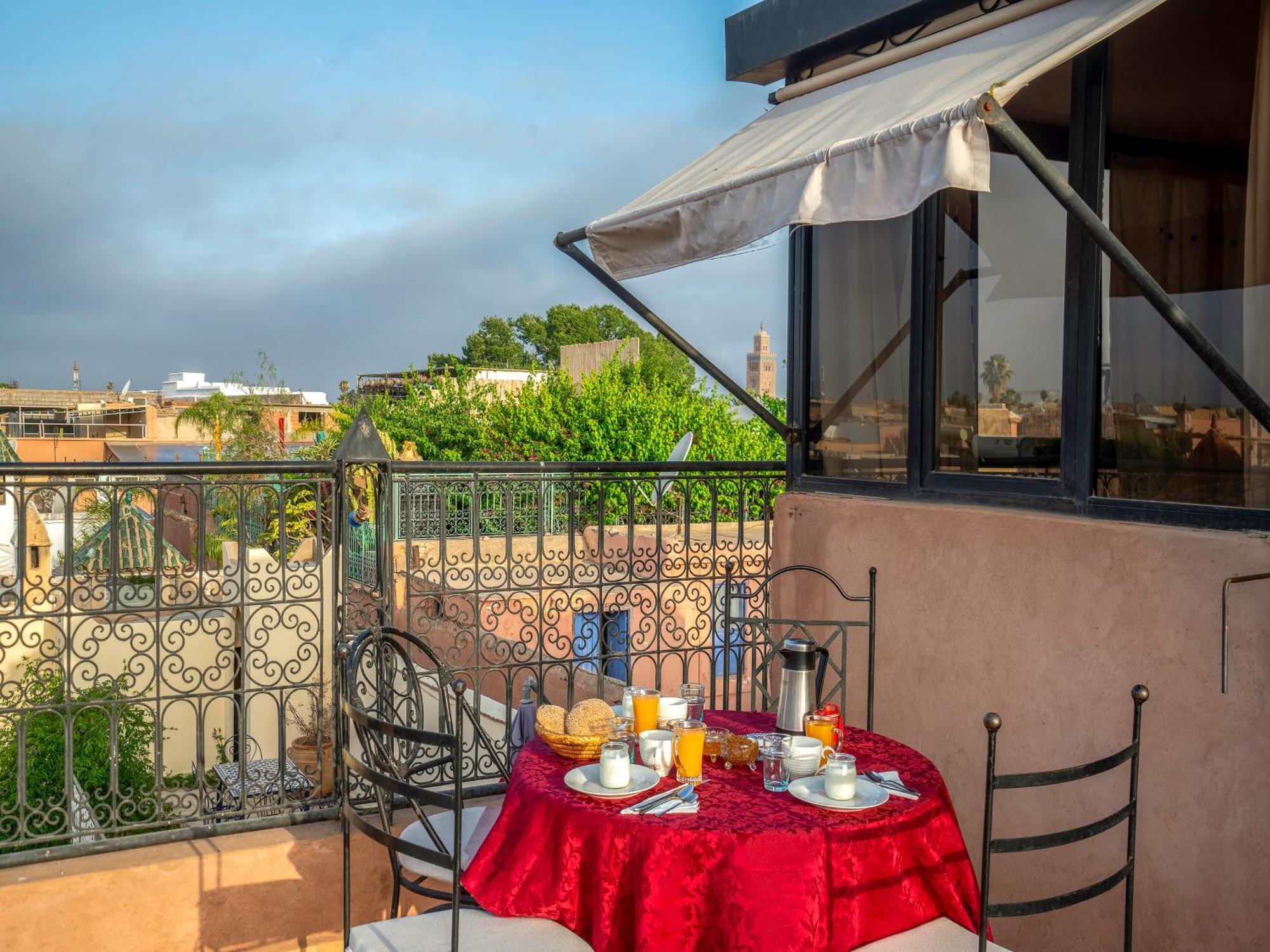 Riad Dar Ennakhla Marrakesh Exteriör bild
