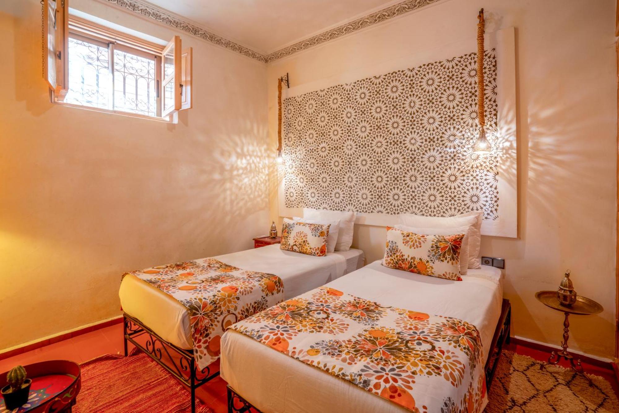 Riad Dar Ennakhla Marrakesh Exteriör bild